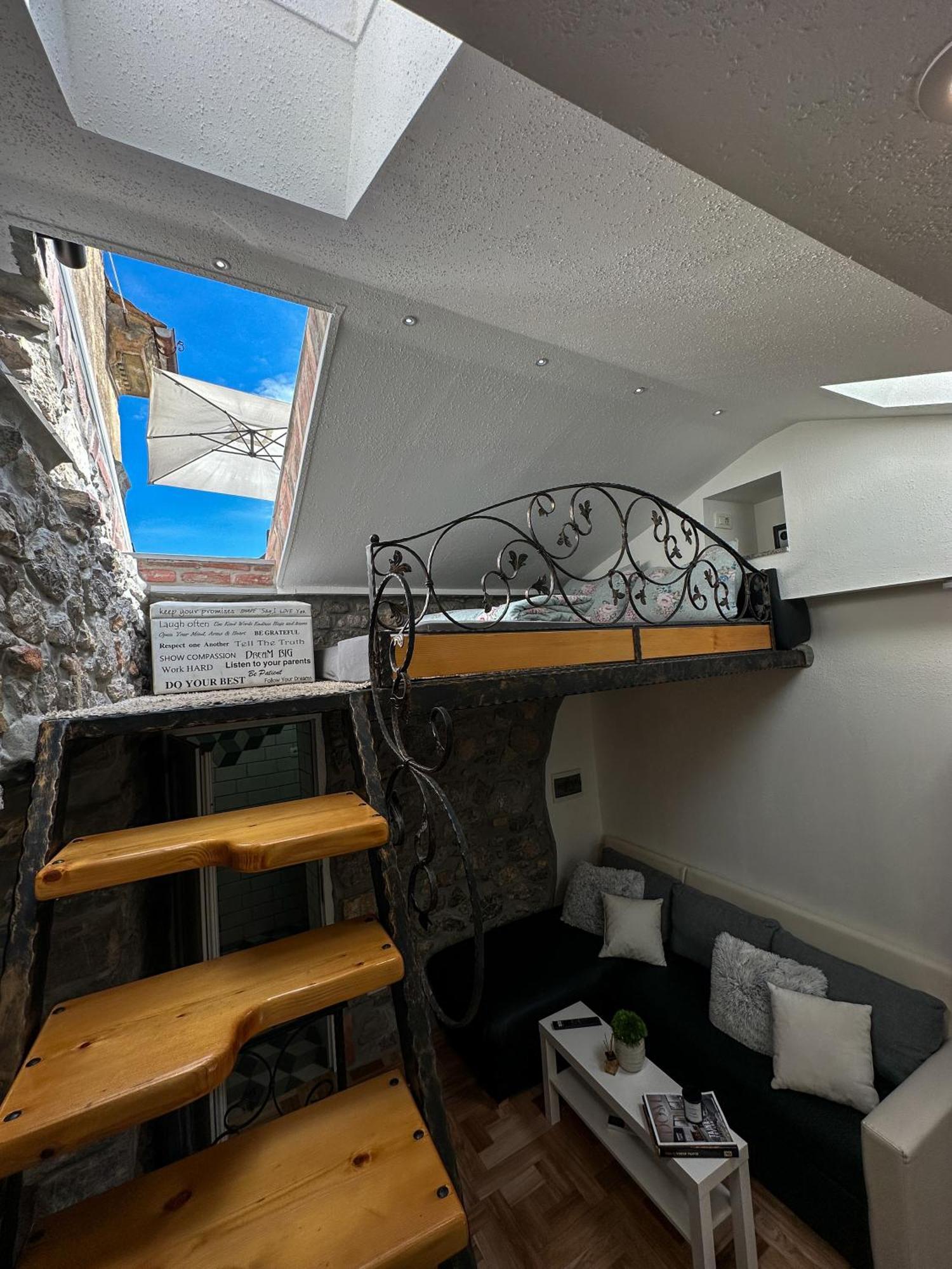 Villa Volos Apartment Karmen With Roof Terrace, Sea View, Free Private Parking Opatija Exterior photo